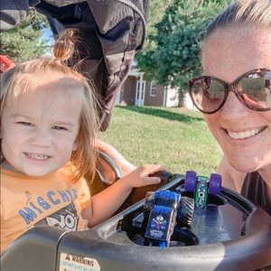 Meet your Posher, Aimee